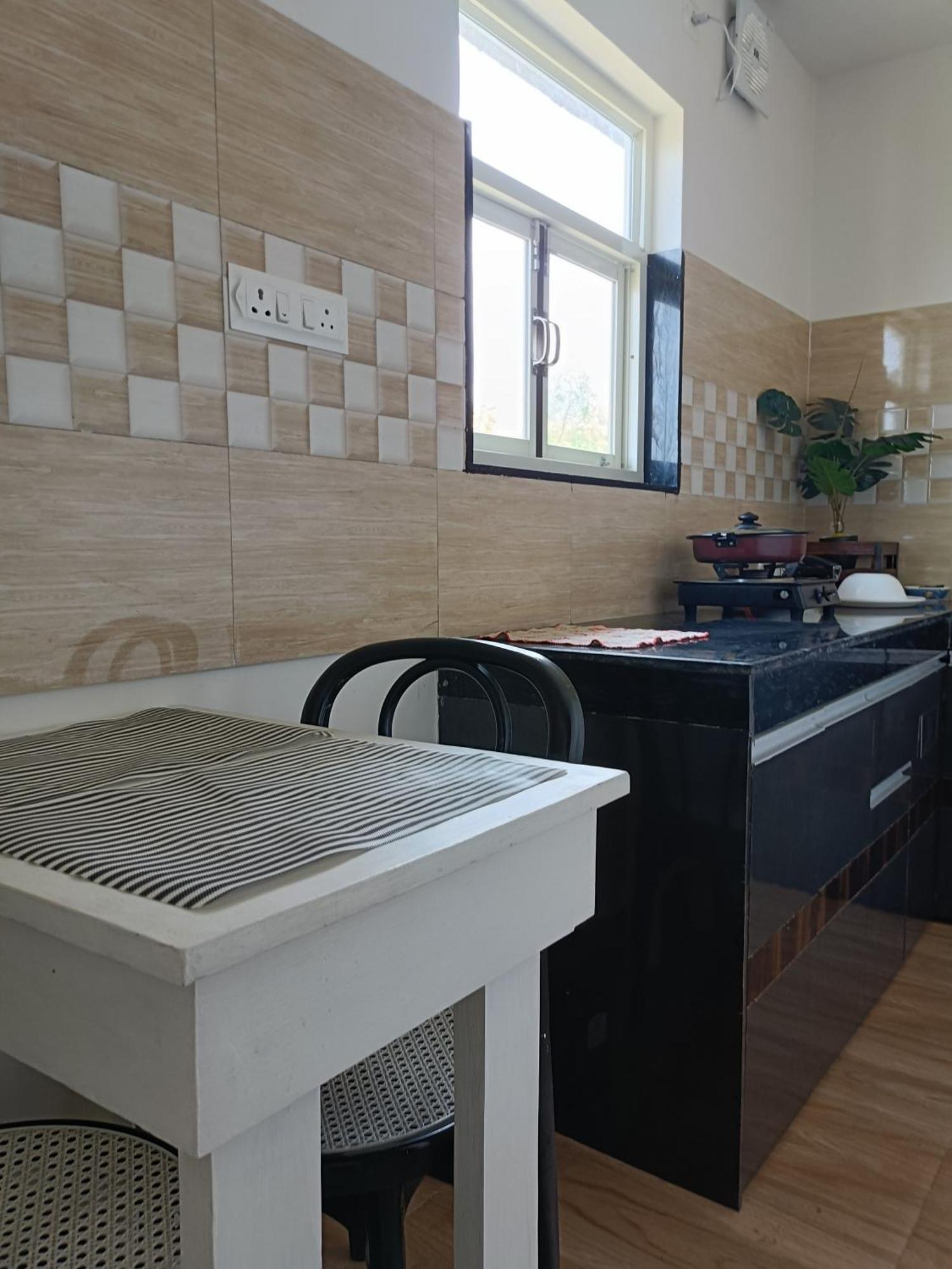 Areca Homestay Guwahati Bagian luar foto