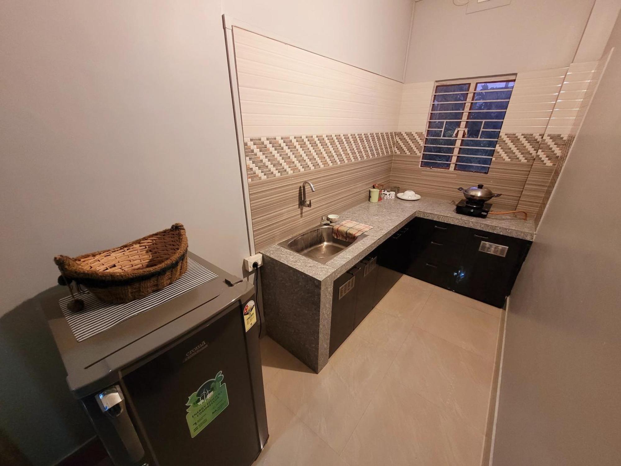 Areca Homestay Guwahati Bagian luar foto